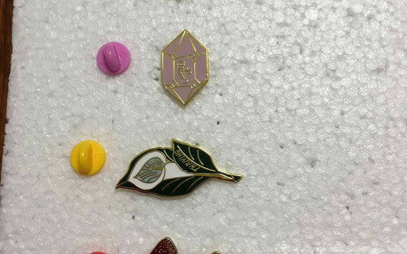 common lapel pin sizes