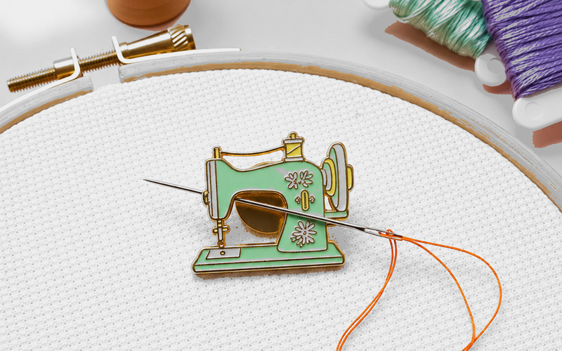 soft enamel custom needle minder